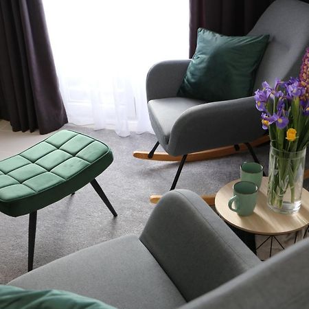 Flora Studio Apartments Кореница Экстерьер фото