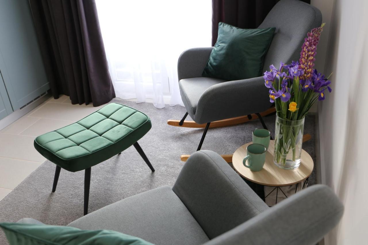 Flora Studio Apartments Кореница Экстерьер фото